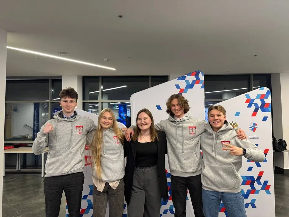 Team Moscow in grey hoodies at the national entrepreneurship finals
